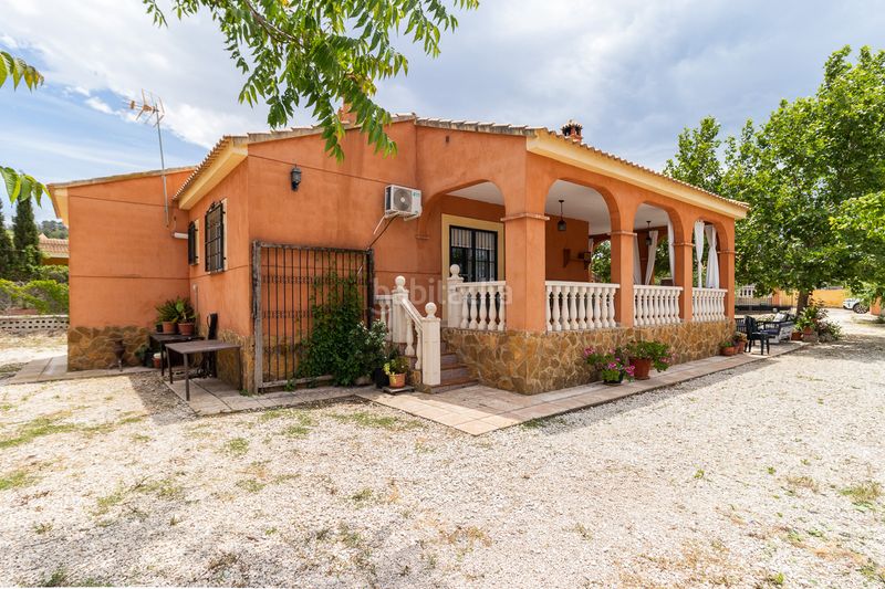 Foto 17c27ff0-1084-40f8-9e5a-da9c809f8188. Chalet avec piscine dans Pliego