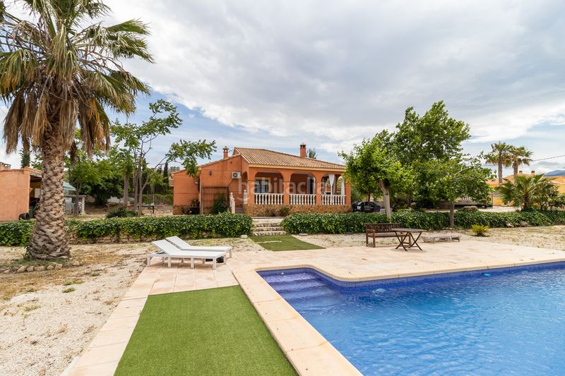 Foto 721a79be-073c-4c07-824d-d100ca25554f. Chalet avec piscine dans Pliego