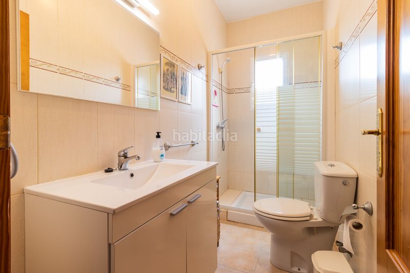 Foto c5108721-12b0-498f-bde4-223e81001e4d. Chalet avec piscine dans Pliego