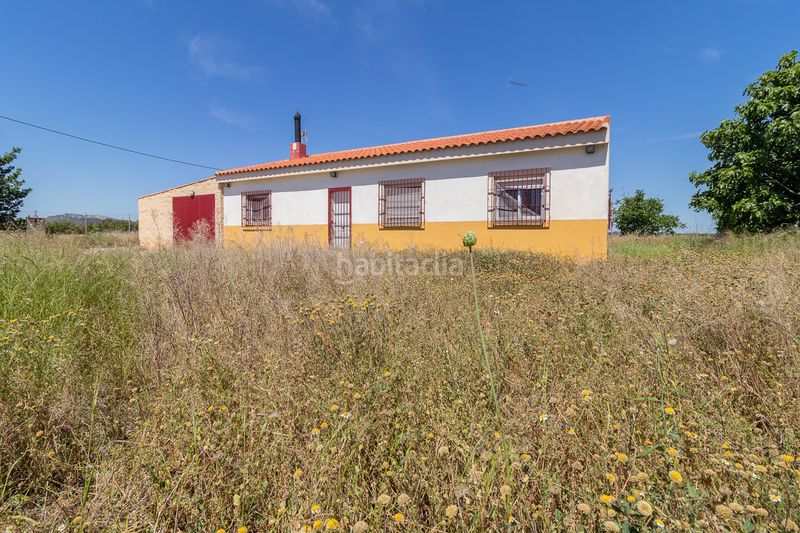 Foto 147a9d1c-580b-4b96-b88e-78afc659b6e0. Masia amb aparcament a Mula