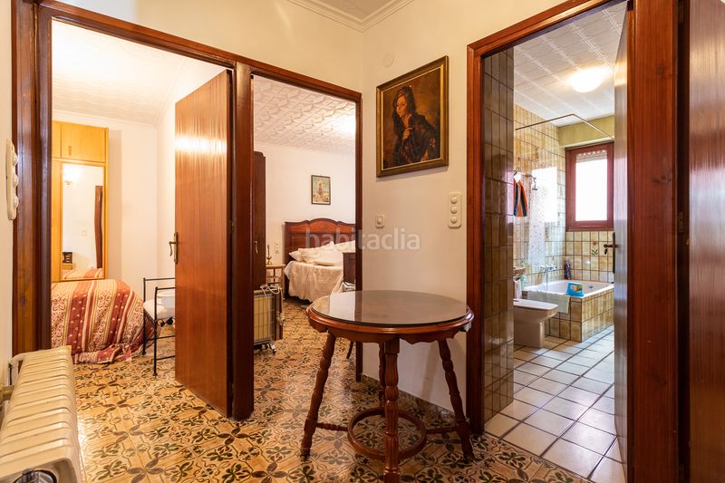 Foto e88ac054-487a-4350-bdd3-02e42074a60b. Édifice dans Mula