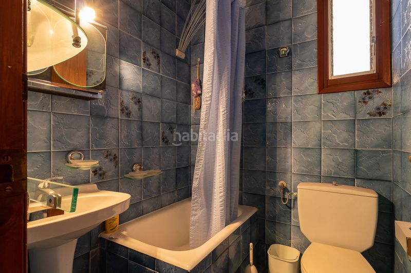 Foto fbfbe2b7-e865-44b3-8e65-d4600a9ad0eb. Édifice dans Mula
