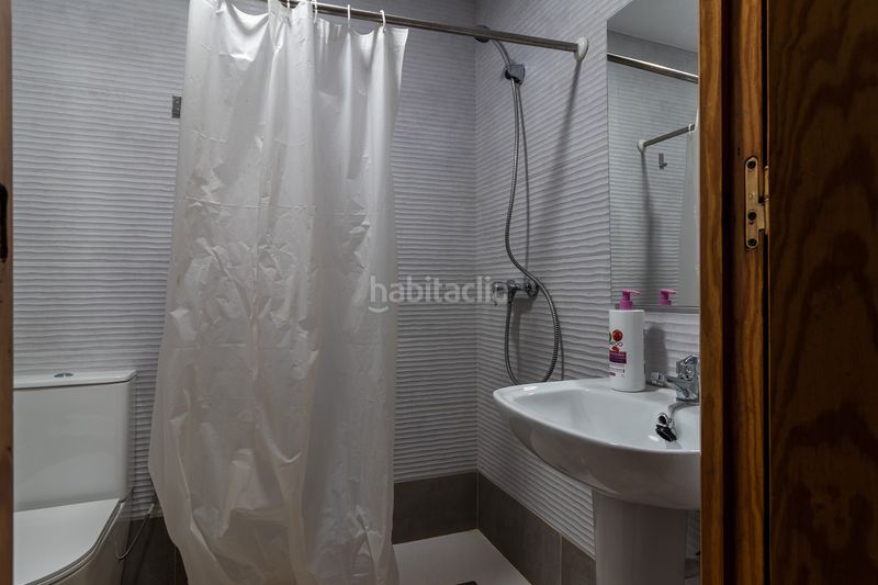 Foto b2baaac1-c39c-4ba0-b5b5-201e2cda32ef. Masia amb aparcament a Plan