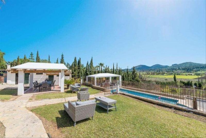 Foto 3f0b91be-60c9-493d-99e7-b9e0f5729270. Chalet con riscaldamento parcheggio piscina in ciutat d´Alcúdia Alcúdia