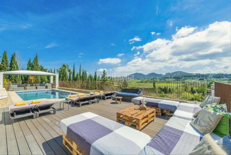 Foto 641ea3dc-32ab-4606-838f-f3a6a47dab88. Chalet con riscaldamento parcheggio piscina in ciutat d´Alcúdia Alcúdia