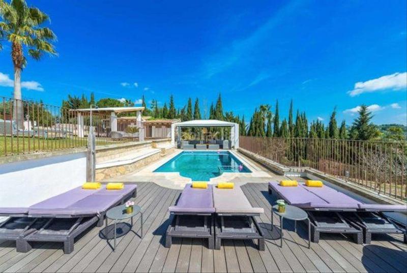 Foto a3ee6f34-faf7-4654-a035-175d886ddf5f. Chalet con riscaldamento parcheggio piscina in ciutat d´Alcúdia Alcúdia