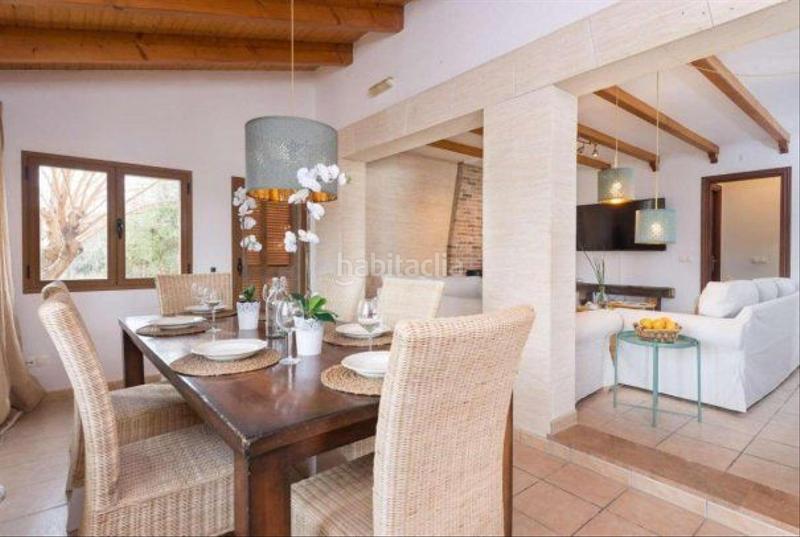 Foto d676ab64-a2ea-49f6-926f-768d4c1d490a. Chalet con riscaldamento parcheggio piscina in ciutat d´Alcúdia Alcúdia