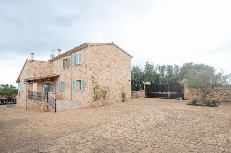 Foto e53874ce-e8f5-45b5-9d75-0c698d4ad213. Chalet elegante chalet en Sineu
