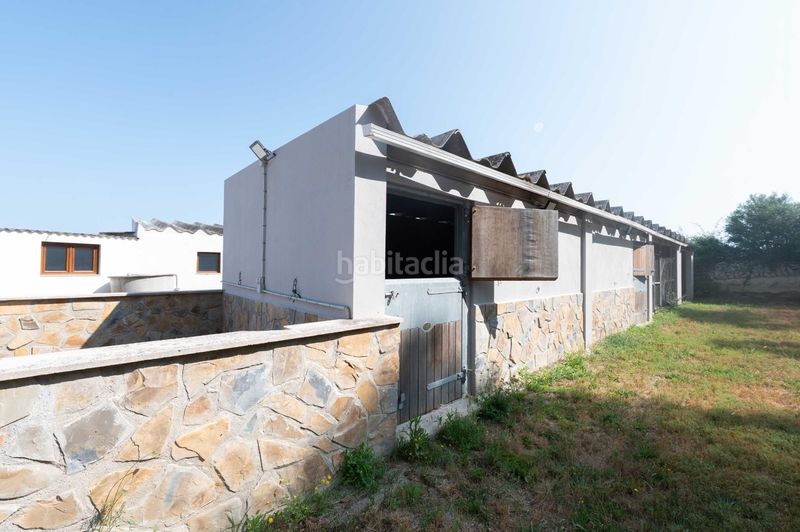 Foto 0a512d93-7e4a-4123-bdaa-3c36948f3e22. Masía magnífica finca rústica en llubi en Llubí