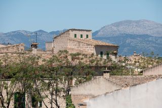 Appartamento in Sineu. Muy interesante.amplio y luminoso piso y piso extra como almacén