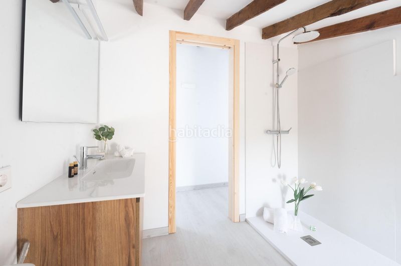 Foto 30ee6930-dccd-4d21-adf0-69121259d1fb. Casa amb piscina a Campanet