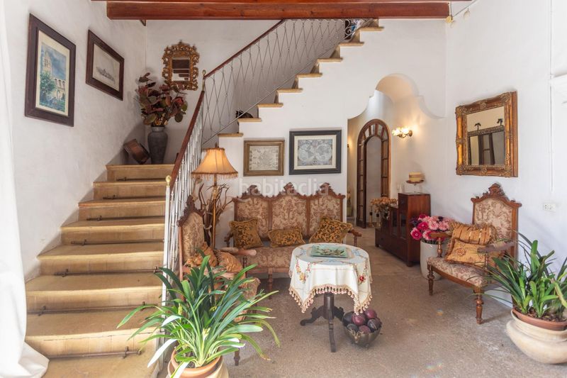 Foto a90ae76c-ef1c-44d4-93ca-36403f205d7b. Casa amb aparcament a Sineu