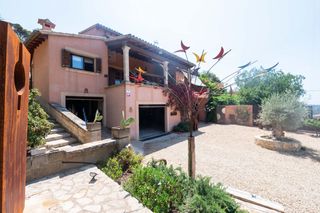 Chalet à Puigpunyent. Exclusivo chalet con vistas espectaculares en galilea