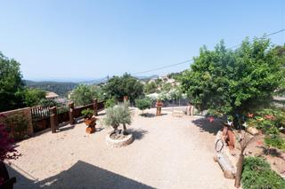 Chalet in Puigpunyent. Exclusivo chalet con vistas espectaculares en galilea