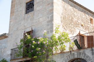 Masia a Sineu. Magnifica possessió del s.xiv en sineu