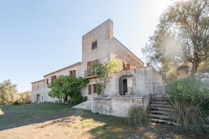 Foto 1e06c338-6f6c-44ca-96b3-61f8f2725897. Masia amb calefacció aparcament a Sineu