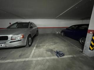 Parking coche en Urbanización San Isidro. Plaza de garaje