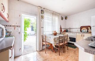 Casa adossada  Calle aniceto g sanchez. Magnífica vivienda céntrica en el álamo !!!