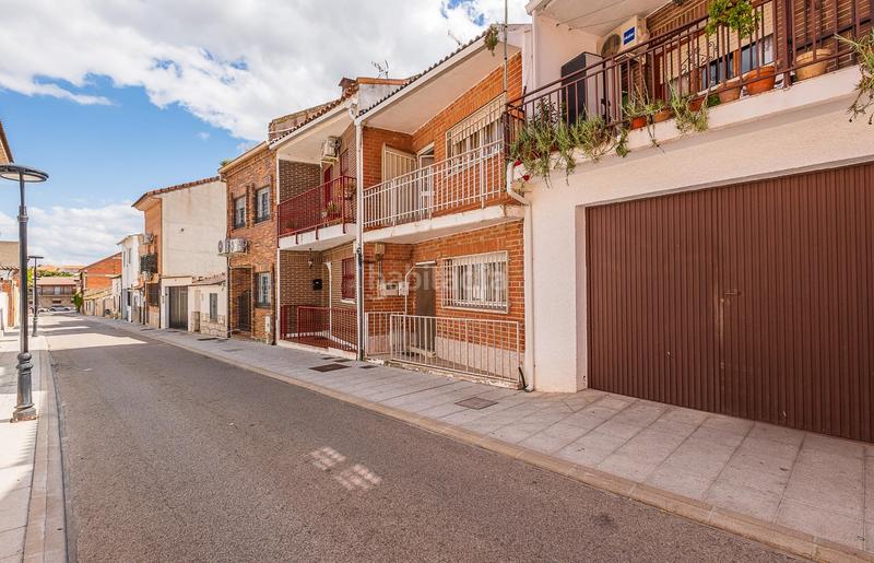 Foto d43ce79c-39b9-4c12-9f1a-f9f8c1084f69. Casa adosada magnífica vivienda céntrica en el álamo !!! en Álamo (El)