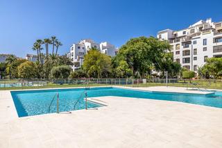 Pis  Avenida jose banus-pto banus. Puerto bans magnfico piso de 217m con gran saln y terraza