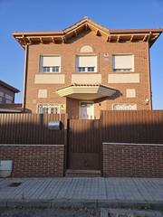 Xalet  Minarete. Chalet independiente en la urb. torrecastillo en seseña toledo