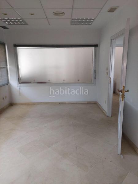 Foto a9c48eac-d0ed-40d8-b48e-1e9d47fe4fae. Local comercial  154 m2, en Perillo Oleiros