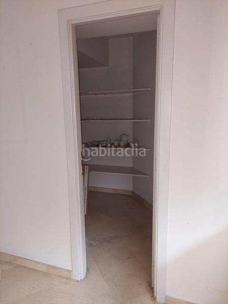Foto d310a557-3ac9-4dc1-9e83-81508cdd7889. Local comercial  154 m2, en Perillo Oleiros