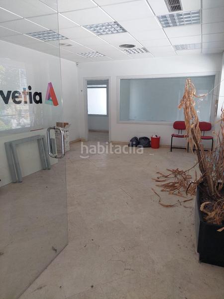 Foto de32838d-a4bf-4df9-aeab-0b32a965de0e. Local comercial  154 m2, en Perillo Oleiros