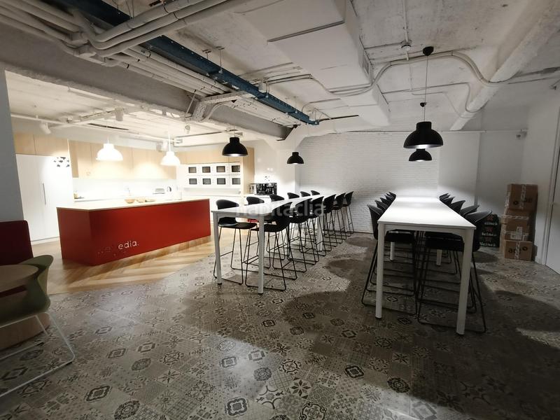 Foto e59a7467-9d5b-49d5-bc18-a516ac87a805. Alquiler oficina excepcional espacio de trabajo en calle zurbano, junto a josé abascal en Madrid
