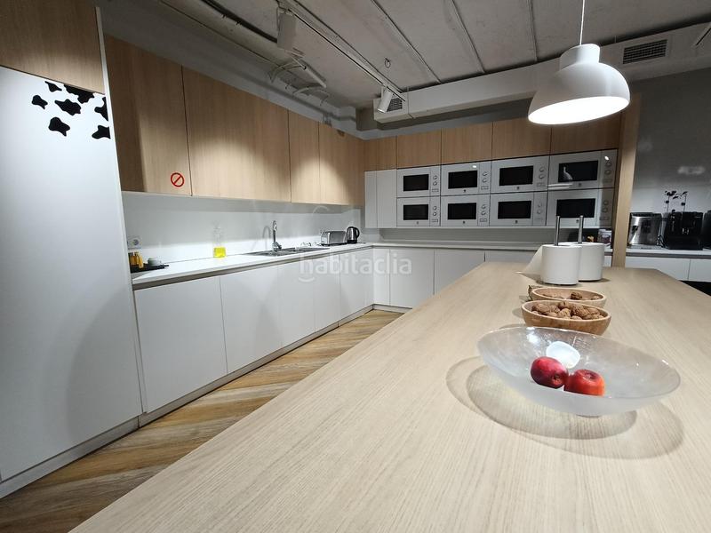 Foto c6436d47-3fe5-40f2-ba82-1f7a5bd7b711. Alquiler oficina excepcional espacio de trabajo en calle zurbano, junto a josé abascal en Madrid