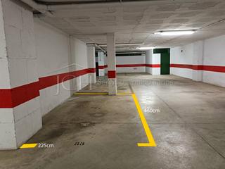 Parking voiture à Avenida ramon y cajal 52. Plaza de garaje en venta en los boliches de fuengirola