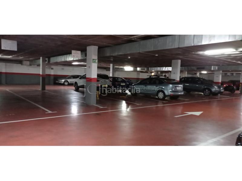 Foto 006dc9c1-0cac-469c-99d9-bddf112a5c41. Parking coche en avenida alcalde clemente díaz ruiz 4c plaza de garaje en venta centro , estación de tren en Fuengirola