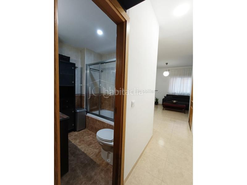 Foto 8a1fb7fa-908f-4b8d-bda2-7a70a0db49e3. Apartamento en calle rio campanillas 15 bonito apartamento en planta baja con patio exterior en Mijas