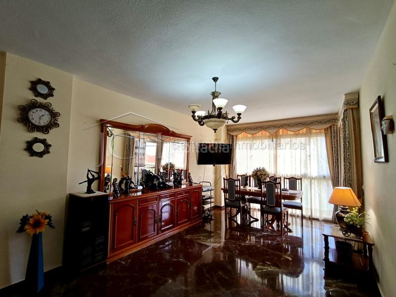 Foto 30ff2a83-cadf-4b2e-aa8d-e7299db79627. Appartement avec parking piscine dans Centro ciudad Fuengirola