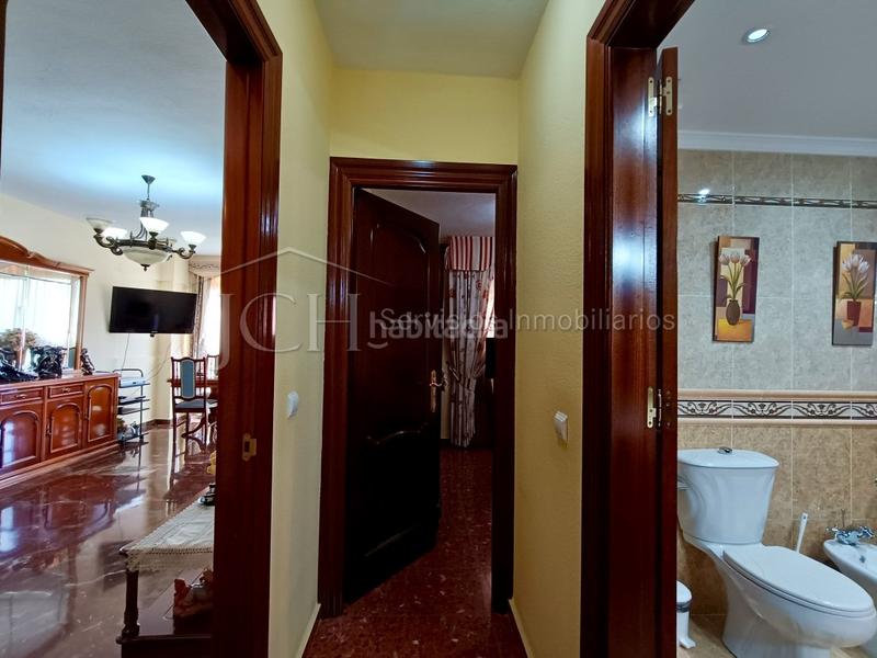 Foto 35eb4e56-e9e6-40ff-a0a3-bfda8e06cd75. Appartement avec parking piscine dans Centro ciudad Fuengirola