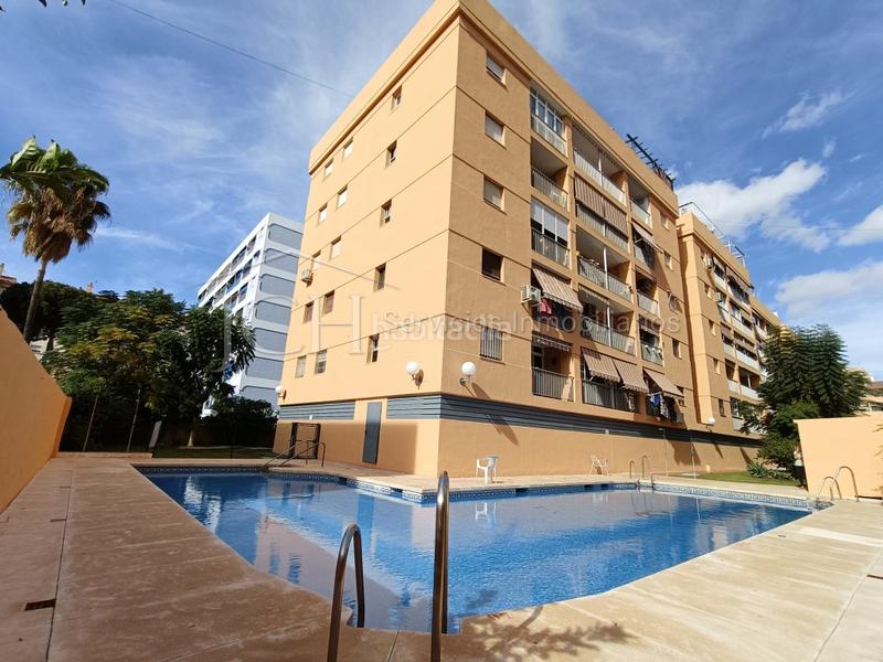 Foto f9ffbc82-a7a8-45ff-a9ee-8fff35503482. Appartement avec parking piscine dans Centro ciudad Fuengirola