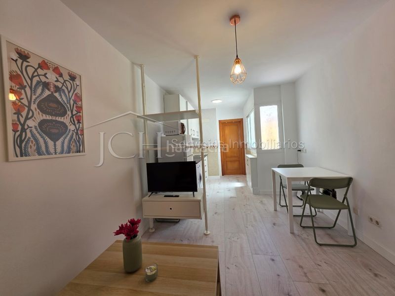 Foto b66ffbc7-9780-425e-b5d4-5e5cdd6687f4. Lloguer apartament a Centro Mijas