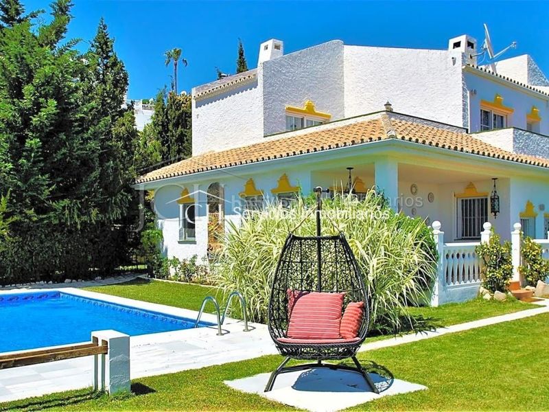 Foto f499d711-35aa-497e-9bab-2d59341d6486. Casa amb aparcament piscina a Mijas pueblo Mijas