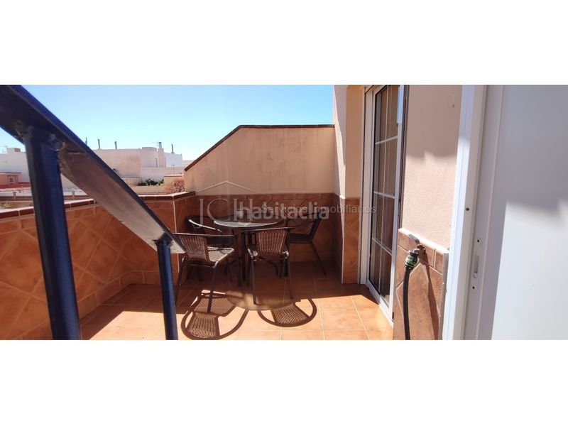 Foto d7ea7608-0d1f-4aba-bf4f-c0405086dd68. Lloguer àtic a Las Flores Mijas