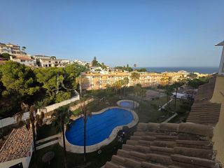 Affitto Attico  Calle castaño el. Ático 3 dormitorios con garaje piscina y terraza septiembre a ju