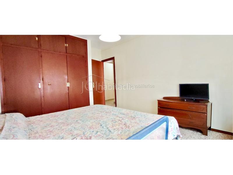 Foto 55a07d1b-9324-4d28-8d75-952028e42a69. Casa en calle san carlos 4 casa de 4 dormitorios, con patio y solárium en las lagunas en Mijas