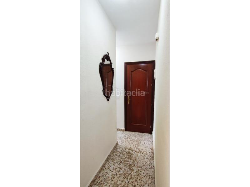 Foto 6335d83f-da49-4a36-9f98-fdb64d9f0449. Casa en calle san carlos 4 casa de 4 dormitorios, con patio y solárium en las lagunas en Mijas