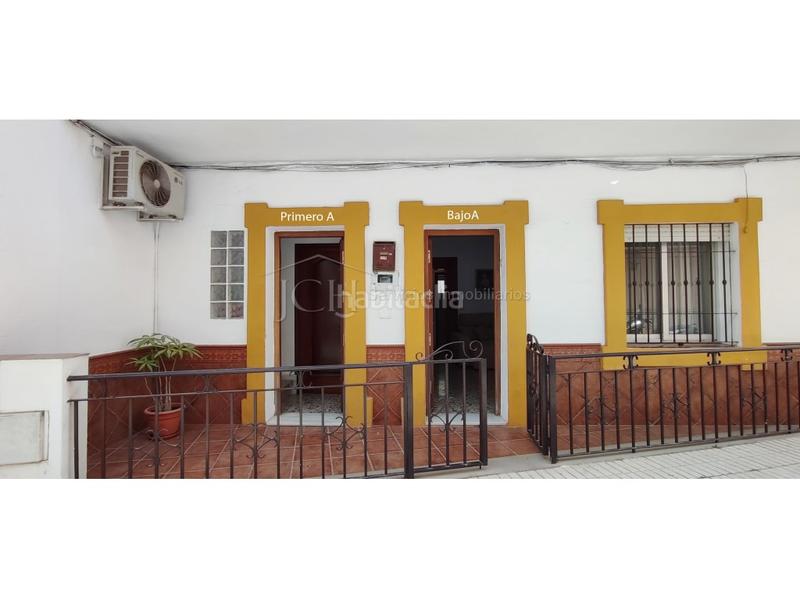 Foto 7d31ea37-6fa6-4735-be96-9a2de7a8c3e0. Casa en calle san carlos 4 casa de 4 dormitorios, con patio y solárium en las lagunas en Mijas