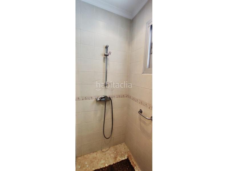 Foto dddfccfa-8417-4be1-8b07-ab803d15df37. Casa en calle san carlos 4 casa de 4 dormitorios, con patio y solárium en las lagunas en Mijas
