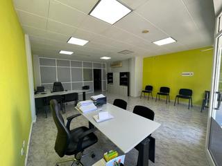 Local commercial  Avenida verge montserrat. Local en venta en malgrat de mar