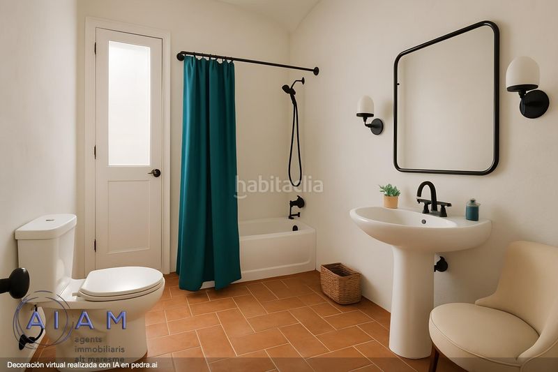 Foto 495ca89f-0fe4-4e6b-ad1e-c2aaaee8e392. Casa  de pueblo con 4 habitaciones en Calella