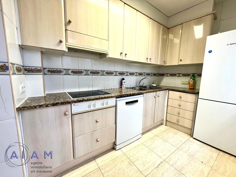 Foto aed8413e-fe77-47bb-89ac-77ae4ab50f9d. Casa  de pueblo con 4 habitaciones en Calella