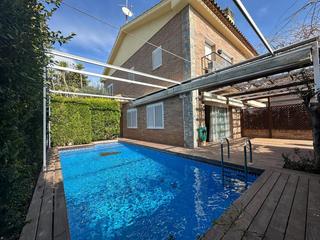 Casa a Pinemar. Casa en venta en pineda de mar