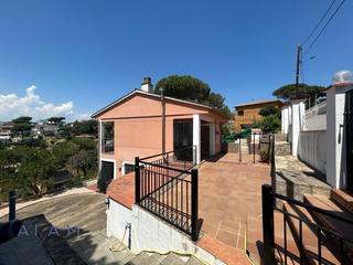 Haus in Terrabrava - Tordera Parc. Casa con dos viviendas independientes en tordera park