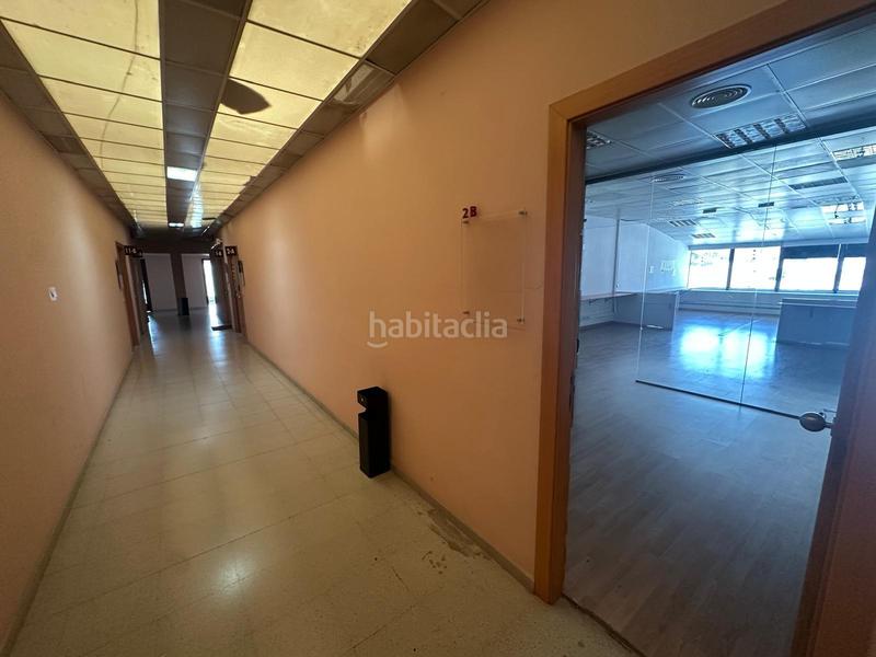 Foto 9da1c303-d469-41e9-a4c1-f285c0e248d9. Alquiler local comercial local despacho en segunda planta en Pineda de Mar